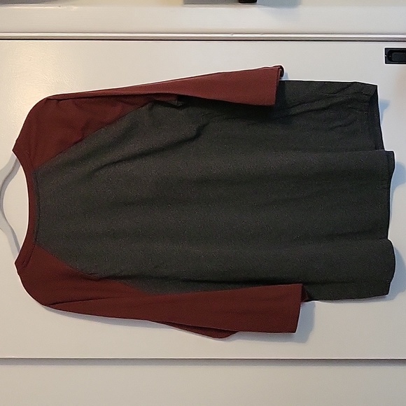 Men's XL Seinfeld "Kramerica Industries" Raglan Style (3/4 Sleeve) Shirt - Picture 7 of 7